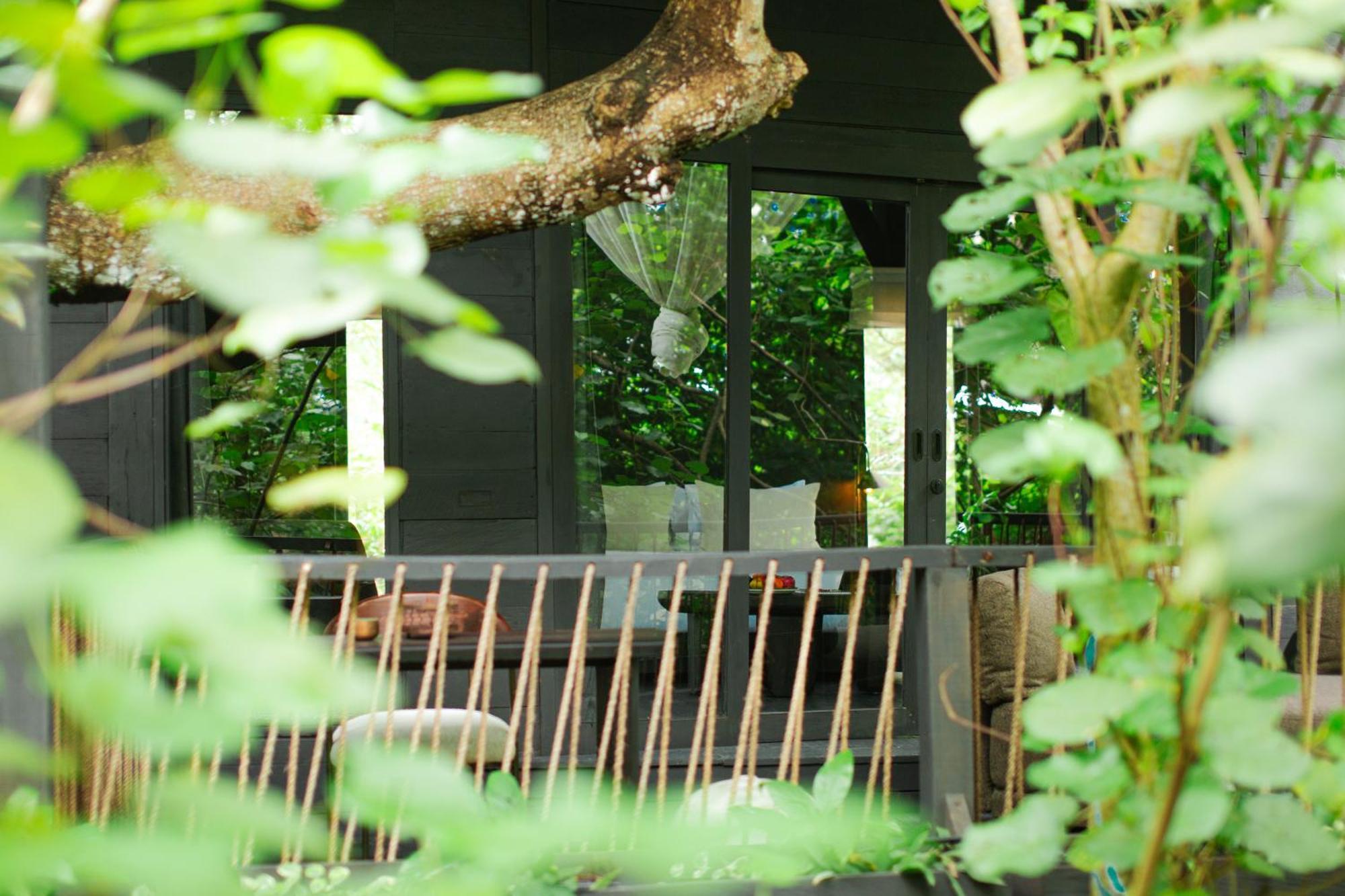 Oshom Bali At Nuanu Creative City Tanah Lot Habitación foto
